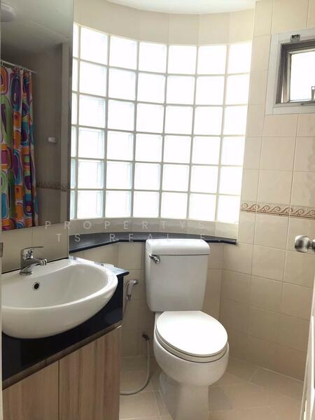 For Rent - Charming Resident Sukhumvit 22, Bangkok