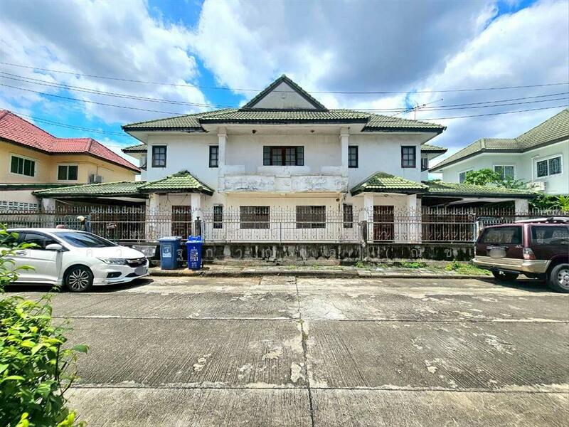 ขาย - Lert Piyawan : หมู่บ้านเลิศปิยะวรรณ, กรุงเทพ