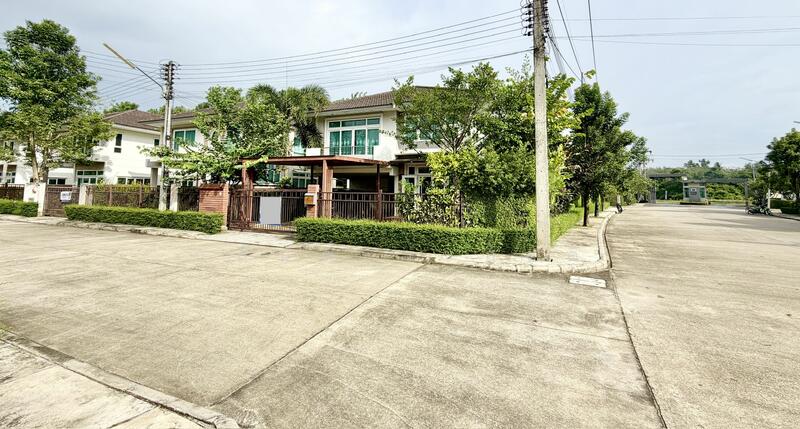 ขาย - หมู่บ้านศุภาลัยการ์เด้นวิลล์ -บ้านพรุ หาดใหญ่ บ้านเดี่ยว 2 ชั้น หลังมุม 76.6 ตร.ว. ขาย 5.3 ล้าน, สงขลา