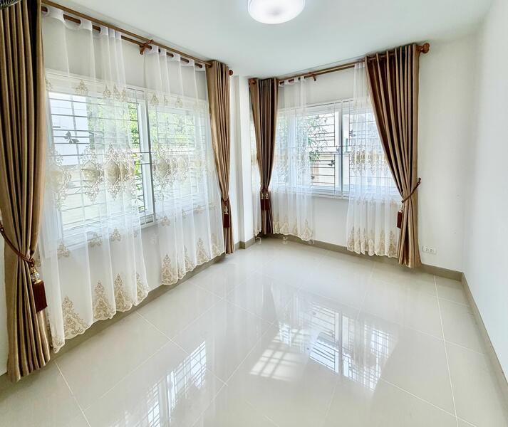 ขาย - หมู่บ้านศุภาลัยการ์เด้นวิลล์ -บ้านพรุ หาดใหญ่ บ้านเดี่ยว 2 ชั้น หลังมุม 76.6 ตร.ว. ขาย 5.3 ล้าน, สงขลา