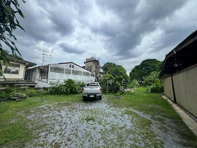 ขาย - ที่ดินลาดพร้าววังหินทำเลทองติดถนน, กรุงเทพ
