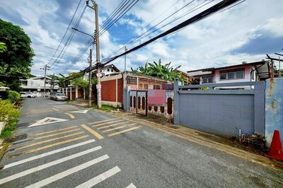 ขาย - ขายบ้านเดี่ยว 59ตร.วา ลาดพร้าว 42 ถนนลาดพร้าว ใกล้ MRT ภาวนา, กรุงเทพ