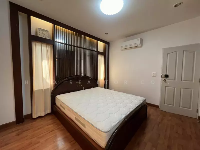For Rent - Krong Thong Villa Park Rama 9, Bangkok