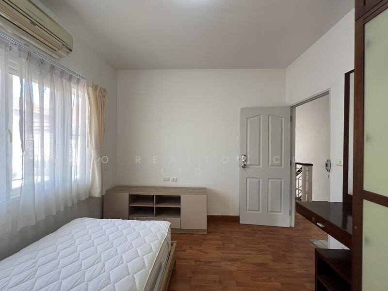 For Rent - Krong Thong Villa Park Rama 9, Bangkok