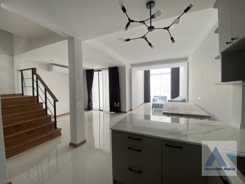Modern renovated townhouse in the heart of Ekkamai (AA42420), กรุงเทพ, คลองตันเหนือ, วัฒนา, กรุงเทพ, 21 ตร.ม., ทาวน์เฮ้าส์ ให้เช่า, โดย Accom Asia, 60203241 - DDproperty.com