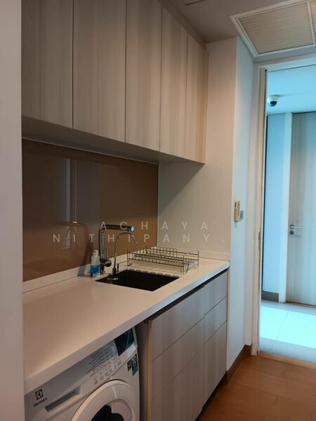 The Lumpini 24, Bangkok, Sukhumvit 24 Road, Khong Tan, Khlong Toei, Bangkok, 2 Bedrooms, 55 sqm, Condo For Rent, by Achaya Nithipanyawong, 60203559 - DDproperty.com