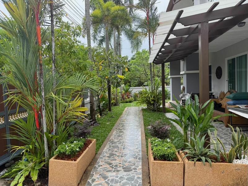 8R0795 Pool villa for rent 3 bedroom 3 bathroom 100,000/month at chalong have fully furnished, Phuket, Chalong, Muang Phuket, Phuket, 3 Bedrooms, 200 sqm, Villa For Rent, by PK LIFE Property, 60203917 - DDproperty.com