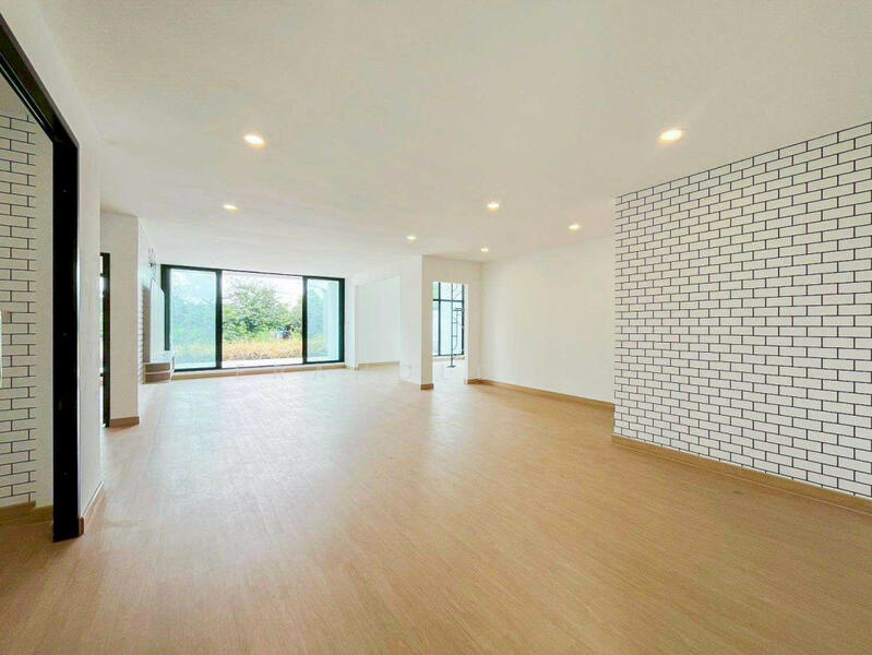 For Sale - หลังมุม 8 นอน บ้าน 2 หลัง, Pathum Thani
