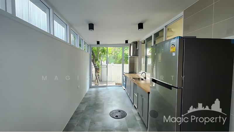 ให้เช่า - ให้เช่า อาคารพาณิชย์ 3 ชั้น ใน ซอยวุฒากาศ 24, กรุงเทพ