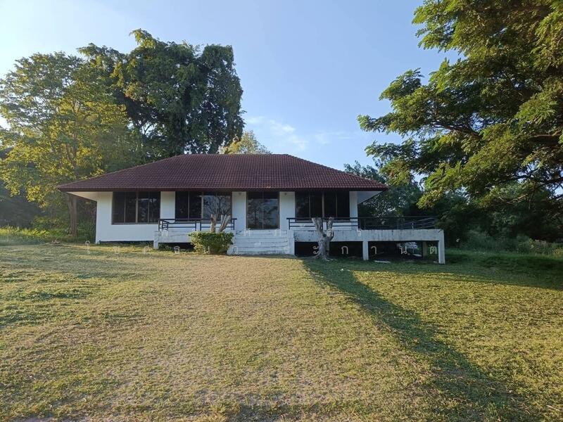 For Rent - ให้เช่าบ้าน 2 ห้องนอน 2 ห้องน้ำ ห้องนั่งเล่น ส่วนครัวและห้องเก็บของ ราคาเดือนละ 16,000 บาท, Nakhon Ratchasima