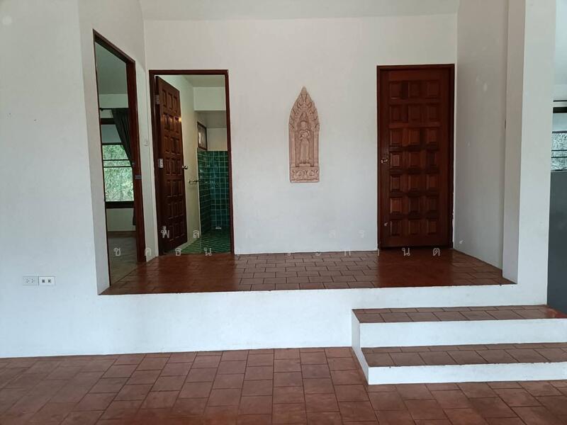For Rent - ให้เช่าบ้าน 2 ห้องนอน 2 ห้องน้ำ ห้องนั่งเล่น ส่วนครัวและห้องเก็บของ ราคาเดือนละ 16,000 บาท, Nakhon Ratchasima