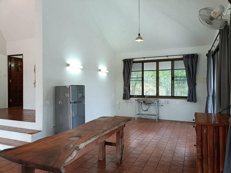 For Rent - ให้เช่าบ้าน 2 ห้องนอน 2 ห้องน้ำ ห้องนั่งเล่น ส่วนครัวและห้องเก็บของ ราคาเดือนละ 16,000 บาท, Nakhon Ratchasima