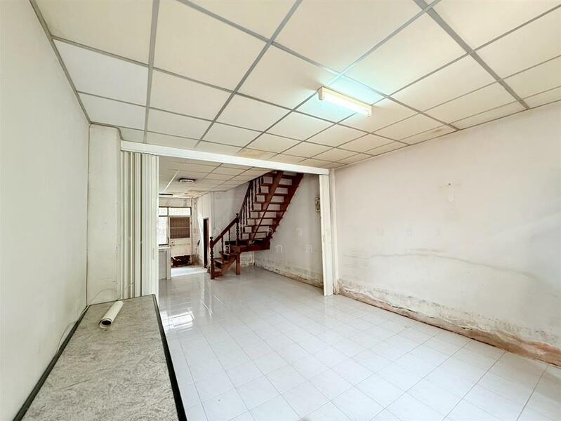 For Sale - ทาวน์เฮ้าส์ 2 ชั้น 18 ตร.ว. ทาวน์เฮ้าส์ ซอยสวนผัก17 ซอยสวนผัก13 ใกล้ตลาดสวนผัก ถนนราชพฤกษ์, Bangkok