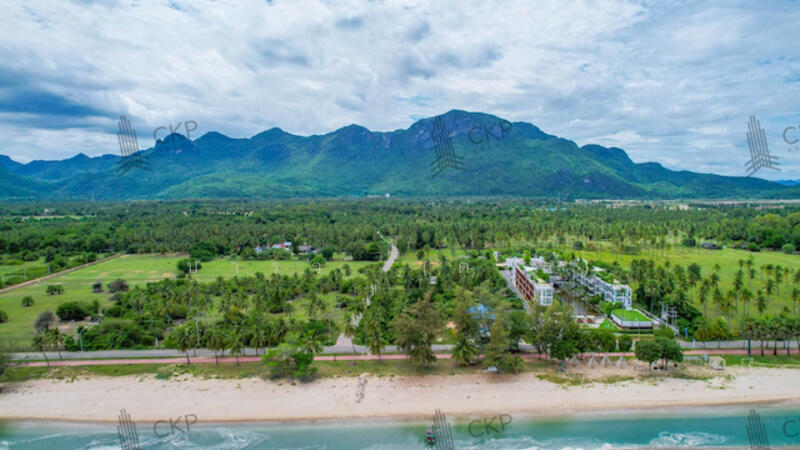 ขาย - 93244 - ที่ดินเปล่า ติดหาดสามร้อยยอด เพียง 30 เมตร ไม่ไกลถนนใหญ่ ใกล้สถานที่ท่องเที่ยว, ประจวบคีรีขันธ์