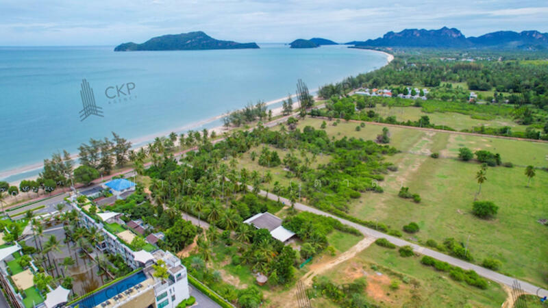 ขาย - 93244 - ที่ดินเปล่า ติดหาดสามร้อยยอด เพียง 30 เมตร ไม่ไกลถนนใหญ่ ใกล้สถานที่ท่องเที่ยว, ประจวบคีรีขันธ์