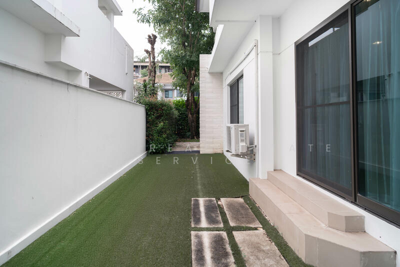 ขาย - Ladawan Kaset-Nawamintr : บ้านลดาวัลย์ เกษตร-นวมินทร์, กรุงเทพ