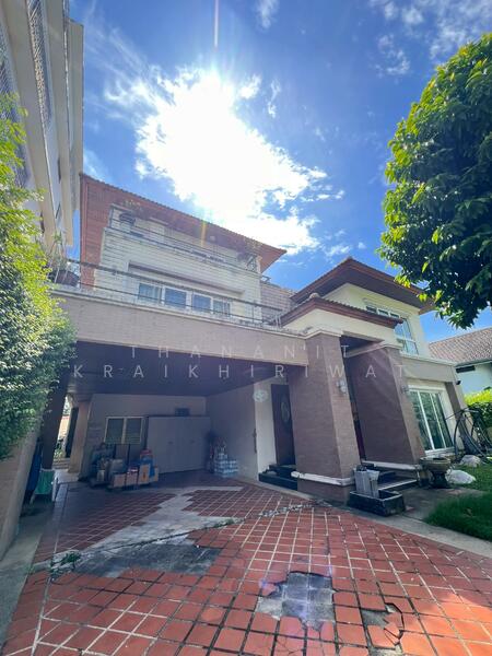 ขายด่วน บ้านเดี่ยว 3ชั้น ราคาพิเศษจาก 28.9 เหลือ 22 ล้าน ใกล้MRT, Bangkok, Bang Sue, Bang Sue, Bangkok, 4 Bedrooms, 520 sqm, Single Detached House For Sale, by Thananit Kraikhiriwat, 60205868 - DDproperty.com