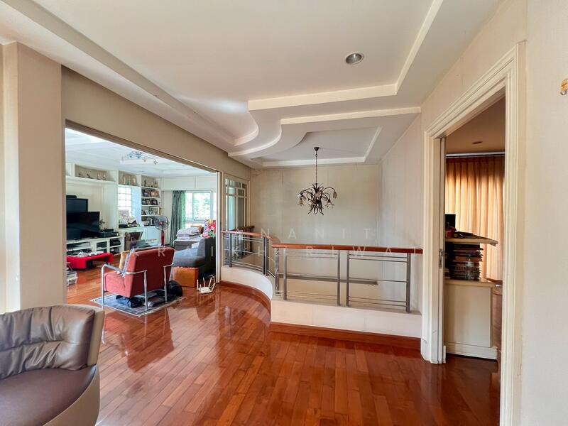 ขายด่วน บ้านเดี่ยว 3ชั้น ราคาพิเศษจาก 28.9 เหลือ 22 ล้าน ใกล้MRT, Bangkok, Bang Sue, Bang Sue, Bangkok, 4 Bedrooms, 520 sqm, Single Detached House For Sale, by Thananit Kraikhiriwat, 60205868 - DDproperty.com