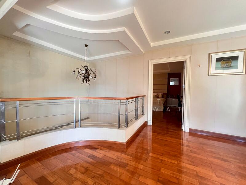 ขายด่วน บ้านเดี่ยว 3ชั้น ราคาพิเศษจาก 28.9 เหลือ 22 ล้าน ใกล้MRT, Bangkok, Bang Sue, Bang Sue, Bangkok, 4 Bedrooms, 520 sqm, Single Detached House For Sale, by Thananit Kraikhiriwat, 60205868 - DDproperty.com