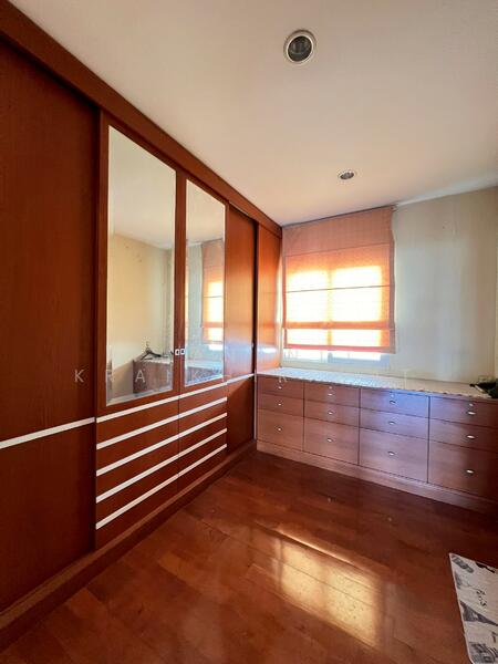 ขายด่วน บ้านเดี่ยว 3ชั้น ราคาพิเศษจาก 28.9 เหลือ 22 ล้าน ใกล้MRT, Bangkok, Bang Sue, Bang Sue, Bangkok, 4 Bedrooms, 520 sqm, Single Detached House For Sale, by Thananit Kraikhiriwat, 60205868 - DDproperty.com