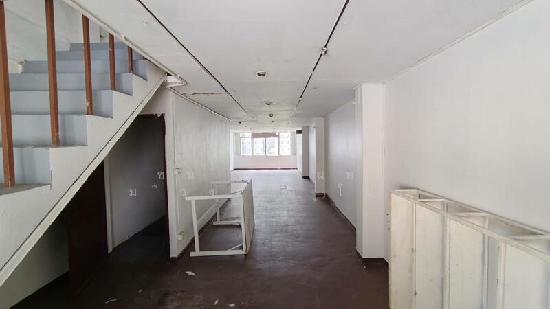 For Rent - 460 Surawong Road, Shop House 5F K.Lek, Bangkok