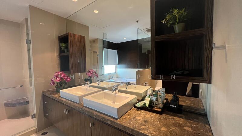 Royal Residence Park, Bangkok, 99 Royal Resident Park Lumphini, Lumphini, Pathum Wan, Bangkok, 4 Bedrooms, 275 sqm, Condo For Rent, by Phitchaporn Buamag, 60205971 - DDproperty.com