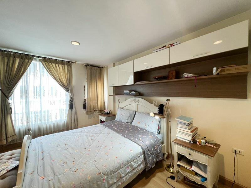 For Sale - Baan Klang Muang British Town Srinakarin, Samut Prakan
