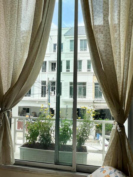 For Sale - Baan Klang Muang British Town Srinakarin, Samut Prakan