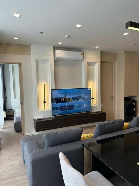 Noble State 39, Bangkok, 35 Soi Sukhumvit 39, Khlong Tan Nua, Watthana, Bangkok, 2 Bedrooms, 60 sqm, Condo For Rent, by Nakarin Sookpaiboon, 60206301 - DDproperty.com