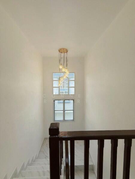 For Sale - Narawan Ekachai, Samut Sakhon