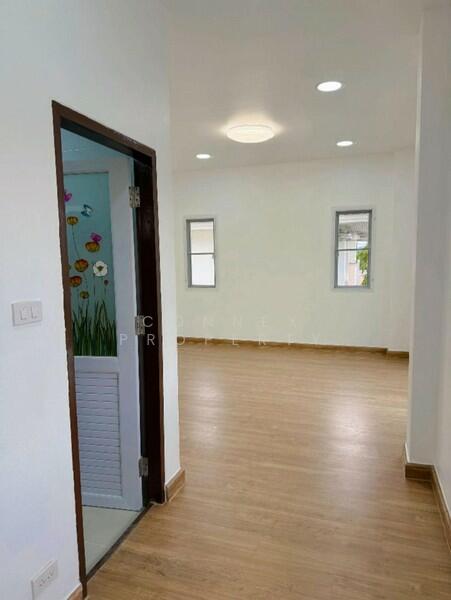 For Sale - Narawan Ekachai, Samut Sakhon