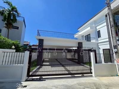 ขาย - Elegant Modern Classic Pool Villa in Central Phuket WR-03850, ภูเก็ต