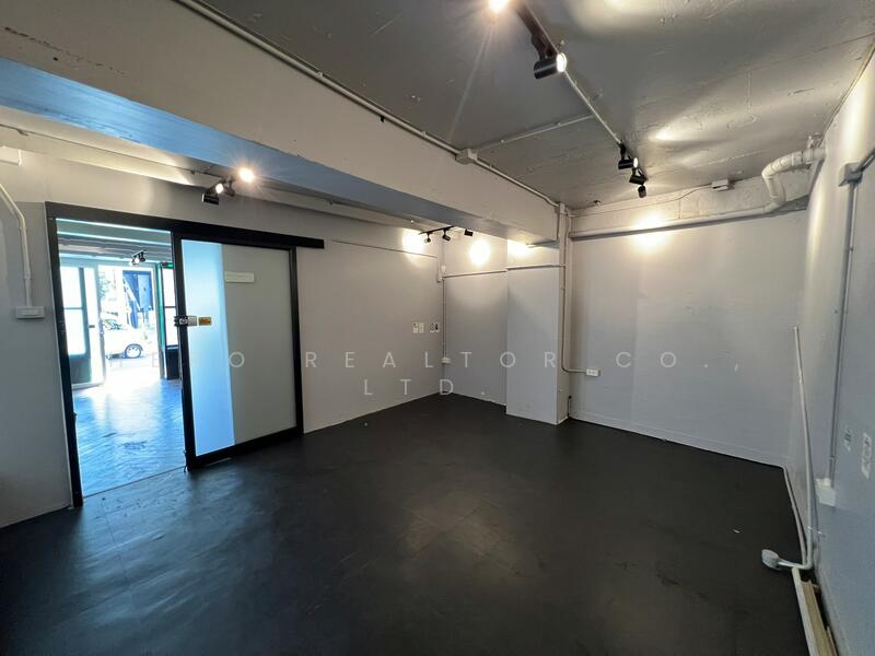 For Rent - For Rent Bangkok Retail Sukhumvit BTS Thong Lo Watthana BRE18610, Bangkok