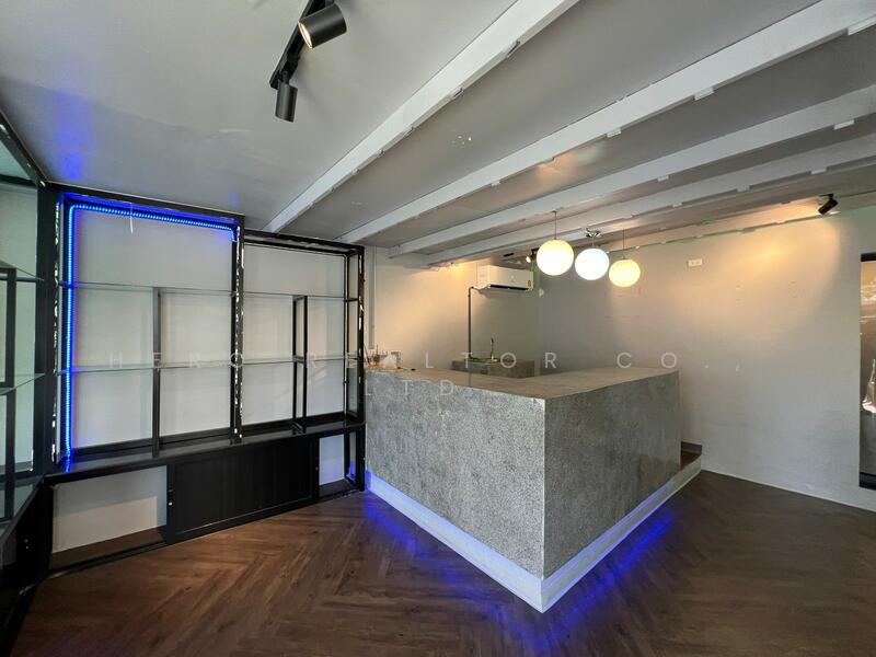 For Rent - For Rent Bangkok Retail Sukhumvit BTS Thong Lo Watthana BRE18610, Bangkok