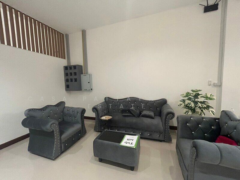 For Rent - Long-Term Business for Rent – Daily & Monthly Rental Building, Chon Buri