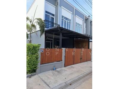 ขาย - Gusto Petchakasem 69-Kanchanapisek : กัสโต้ เพชรเกษม 69-กาญจนาภิเษก, กรุงเทพ