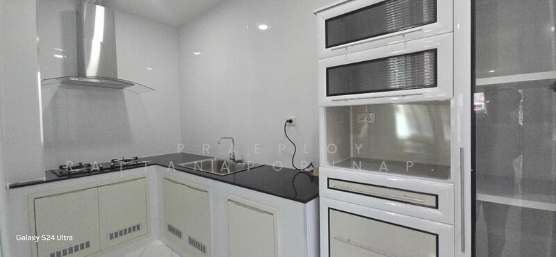 For Rent - Maneeya Ville, Bangkok