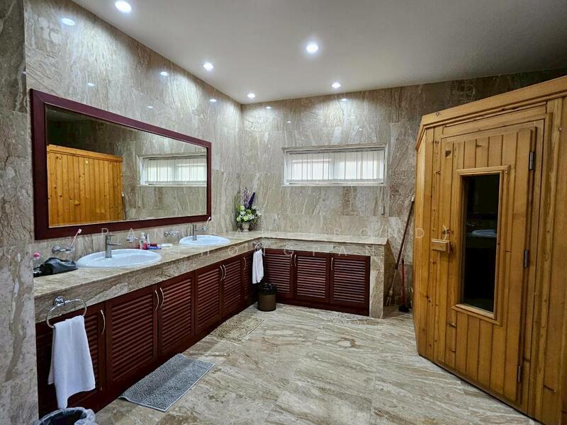 For Rent - Newly Renovated Luxury Spanish Villa Pong Pattaya, Chon Buri (Pattaya)