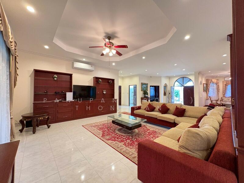 For Rent - Newly Renovated Luxury Spanish Villa Pong Pattaya, Chon Buri (Pattaya)