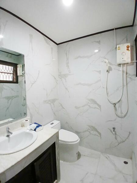 For Rent - Phruek Sachat Village, Bangkok
