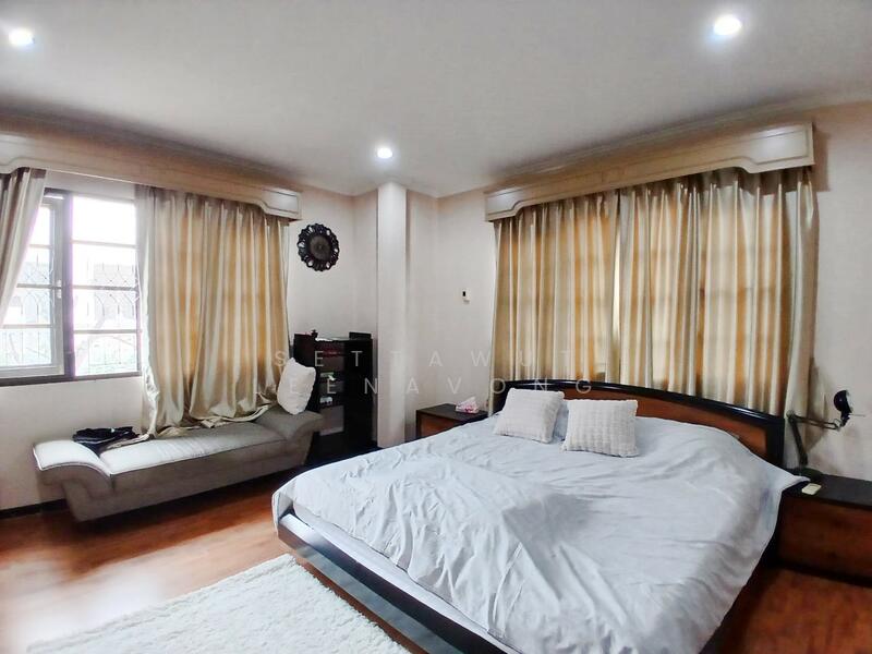 For Rent - Phruek Sachat Village, Bangkok