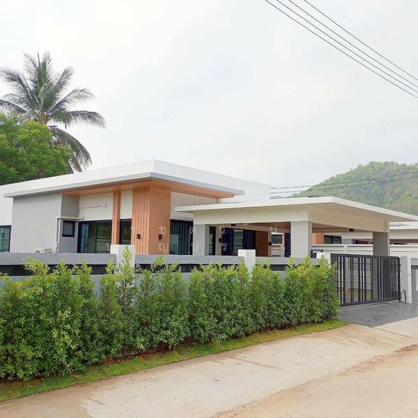 ขาย - ขายบ้านเดี่ยวชั้นเดียว สไตล์โมเดิร์น โครงการออร่าเฮ้าส์ 32 (Aurahouse 32), อุทัยธานี
