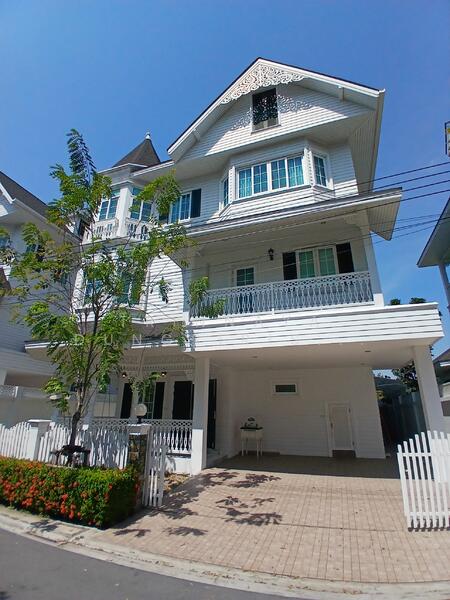 ขาย - Fantasia Villa 4 : แฟนตาเซีย วิลล่า 4, กรุงเทพ