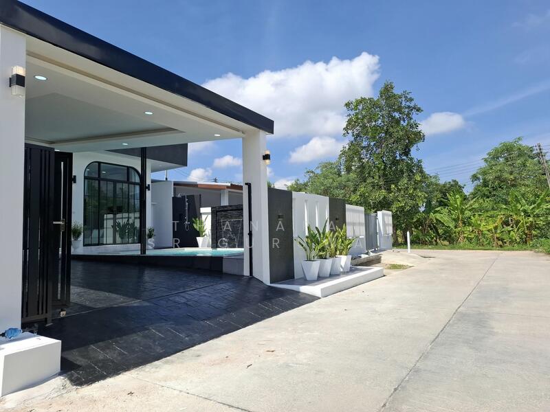 For Sale - 3-BR House close to Map Prachan Lake (2341961), Chon Buri (Pattaya)