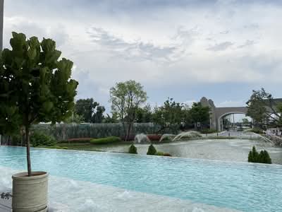 ขาย - สราญสิริ จตุโชติ, กรุงเทพ