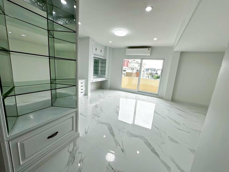 For Rent - Yenakart Residence, Bangkok