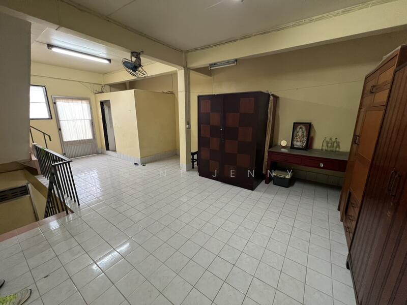 For Sale - Commercial building for sale, 4 floors, Soi Uthai Farm (SPSJN204), Bangkok