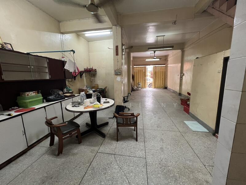 For Sale - Commercial building for sale, 4 floors, Soi Uthai Farm (SPSJN204), Bangkok