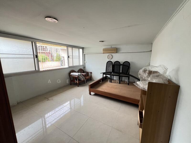 For Sale - Commercial building for sale, 4 floors, Soi Uthai Farm (SPSJN204), Bangkok