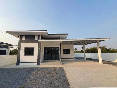 ขาย - ขายบ้านเดี่ยว บ้านนครปฐม ใหม่ พร้อมอยู่ 87ตรว. 1.99 ลบ, นครปฐม